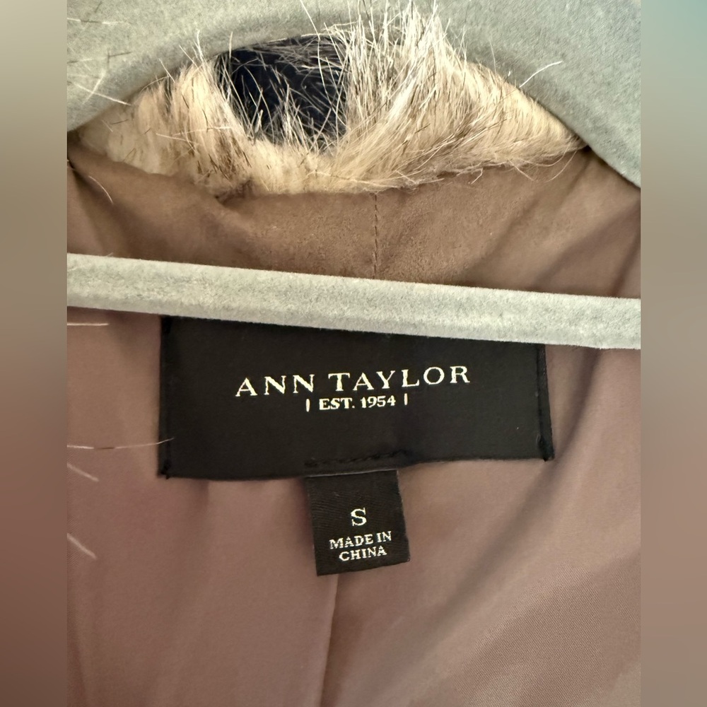 Ann Taylor Fabulous Faux Fur Vest - Picture 11 of 13